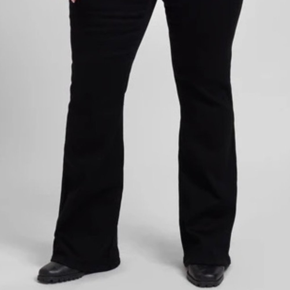 UNIVERSAL STANDARD Sava High Rise Jeans - Black